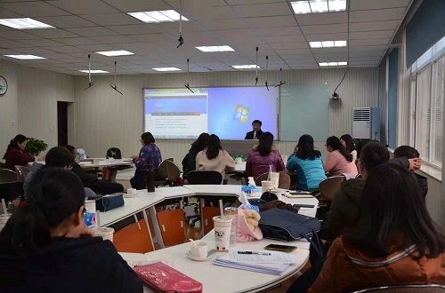 beat365平台官方网站举办“混合式教学背景下的网络空间建设”教学沙龙活动