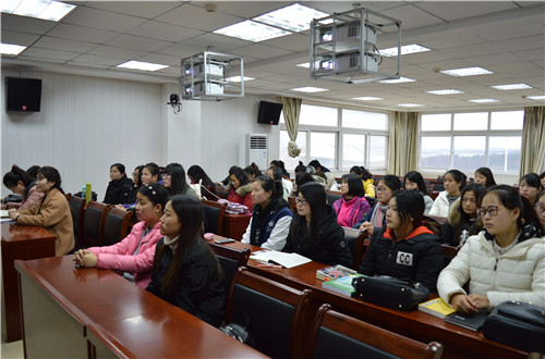beat365平台官方网站组织学子观看2017年度学校共青团网络视频工作会议
