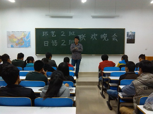 beat365平台官方网站各班女生月联谊会精彩纷呈