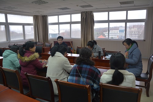beat365平台官方网站各教工党支组织学习《中国共产党支部工作条例（试行）》