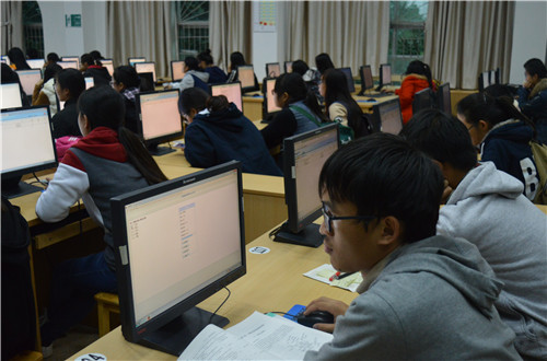  beat365平台官方网站积极组织新生进行心理健康普查测试